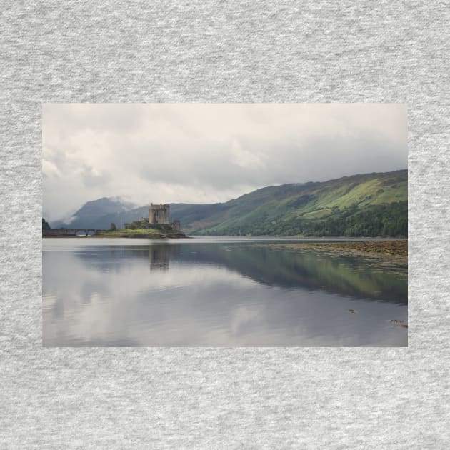 Eilean Donan by karinelizabeth